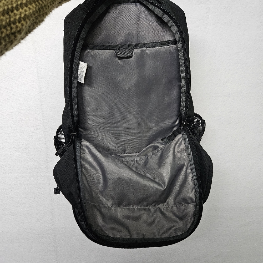 North Face Jester Backpack Black Flexvent - image 10